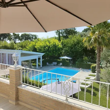 Il Giardino Mediterraneo Bed and Breakfast 4*