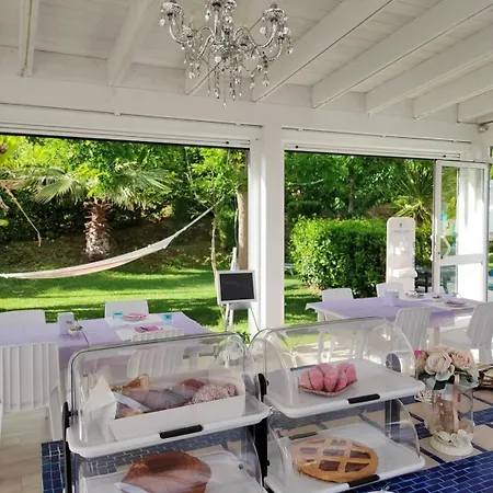 Couette-café Il Giardino Mediterraneo 4*