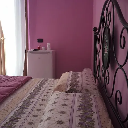 Il Giardino Mediterraneo Bed and Breakfast 4*